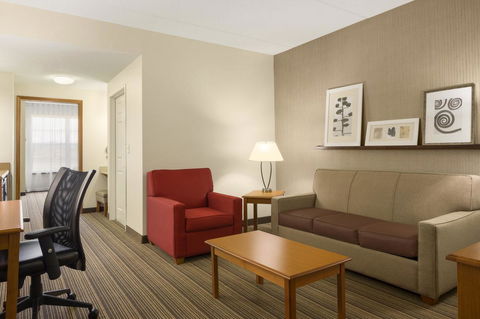 Country Inn & Suites By Radisson, Findlay, OH - LBG 6
