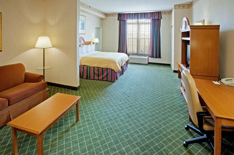 Country Inn & Suites By Radisson, Findlay, OH - LBG 22