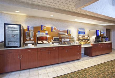 Baymont Inn & Suites By Wyndham Findlay - LBG 13