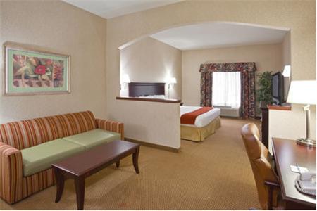 Baymont Inn & Suites By Wyndham Findlay - LBG 15