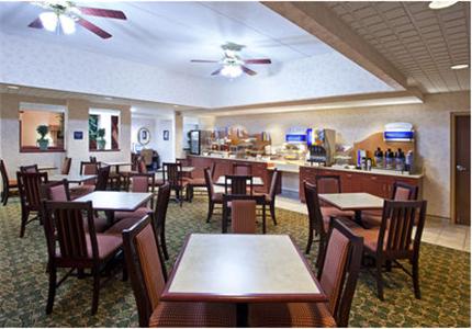 Baymont Inn & Suites By Wyndham Findlay - LBG 19