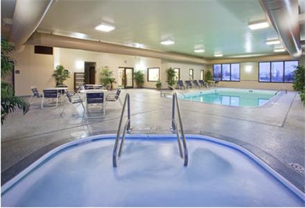 Baymont Inn & Suites By Wyndham Findlay - LBG 16