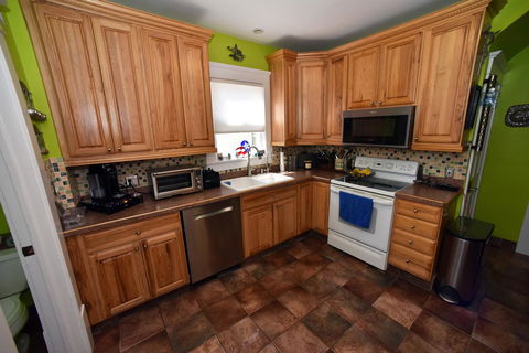 Berrodin Bed & Breakfast - LBG 21