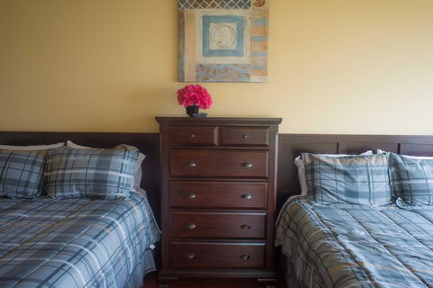 Three Arch Inn - LBG 9