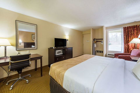 Quality Inn Media - LBG 27