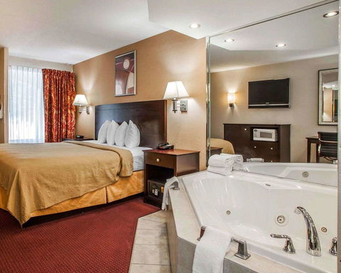 Quality Inn Media - LBG 10