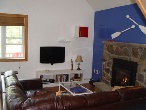 Mountaintop Lake Cottage - LBG 10