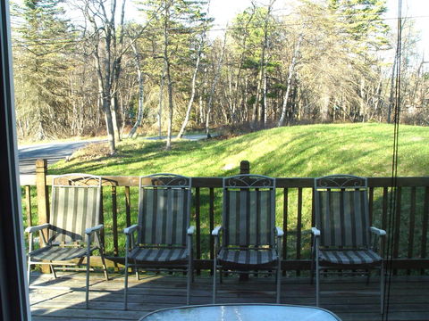 Mountaintop Lake Cottage - LBG 2