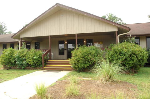 Carolina Landing Camping Resort Two-Bedroom Cabin 1 - LBG 8