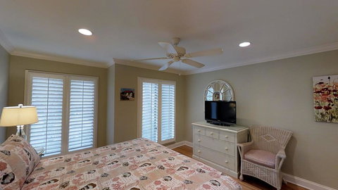 4581 Parkside Villa - LBG 5