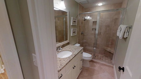 4581 Parkside Villa - LBG 22