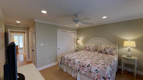 4581 Parkside Villa - LBG 21