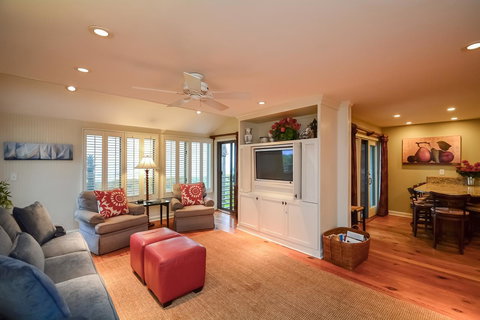 4320 Windswept Villa - LBG 21