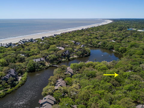 4550 Parkside Villa - LBG 19