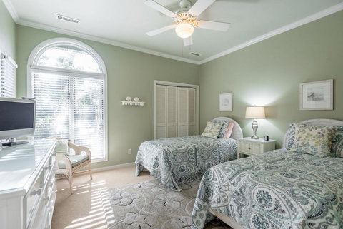 4550 Parkside Villa - LBG 8