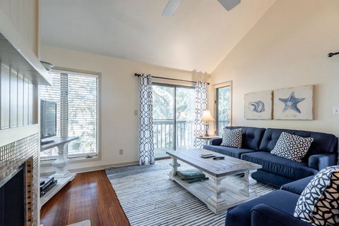 4550 Parkside Villa - LBG 11