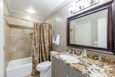 4550 Parkside Villa - LBG 1