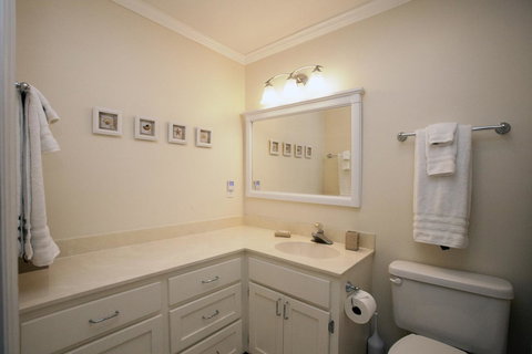 129 Turnberry Drive - LBG 31