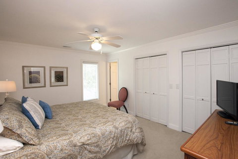 129 Turnberry Drive - LBG 18