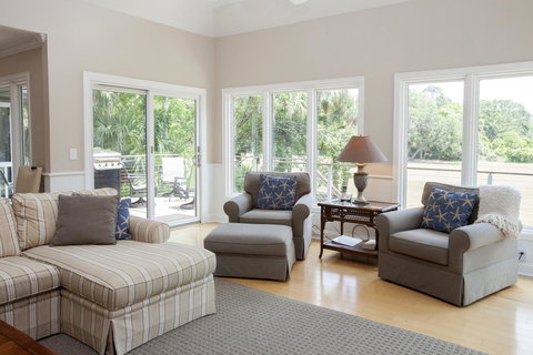 129 Turnberry Drive - LBG 10