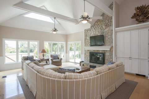 129 Turnberry Drive - LBG 28