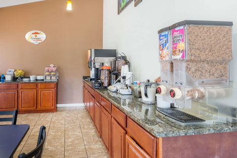 Super 8 By Wyndham Chattanooga Ooltewah - LBG 12