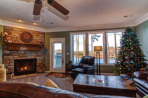 Four Birds Cove - LBG 23