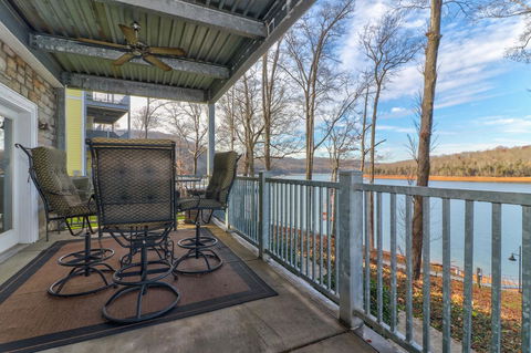 Four Birds Cove - LBG 20