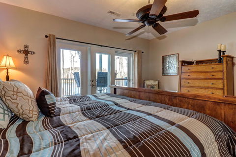 Four Birds Cove - LBG 10