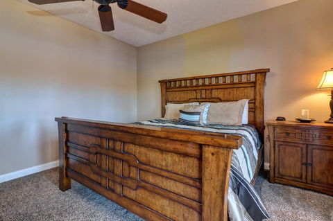 Four Birds Cove - LBG 25