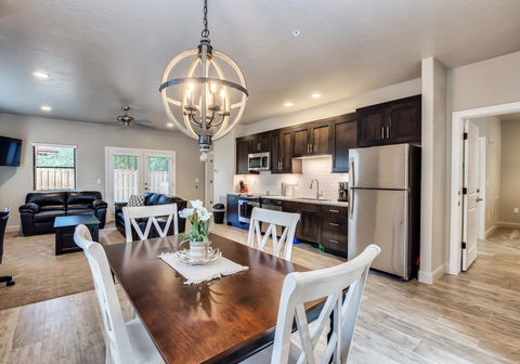 Watchman Villas - LBG 27