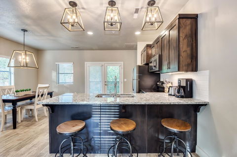 Watchman Villas - LBG 8