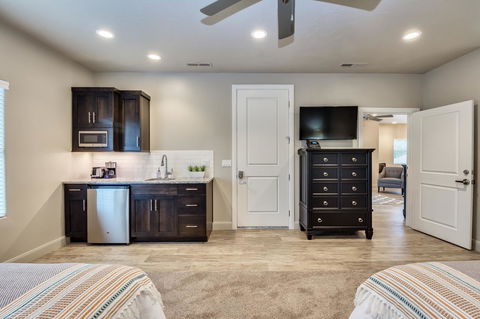 Watchman Villas - LBG 14