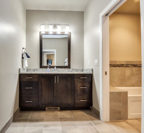 Watchman Villas - LBG 42