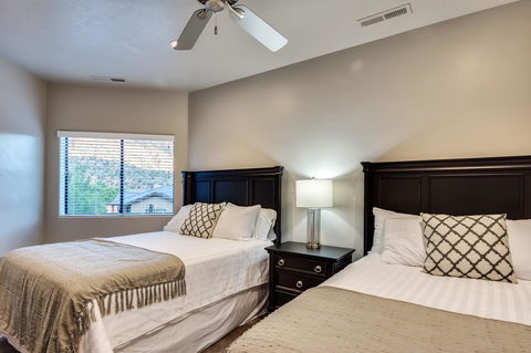 Watchman Villas - LBG 20