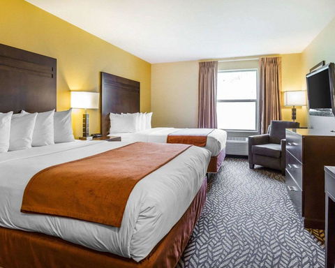 Quality Inn & Suites Montclair - LBG 15