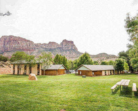 Quality Inn & Suites Montclair - LBG 3