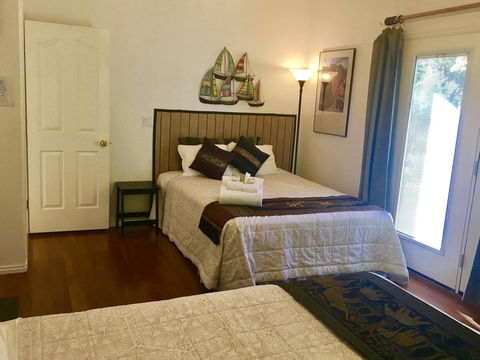 Zion Vacation Home,LLC - LBG 12