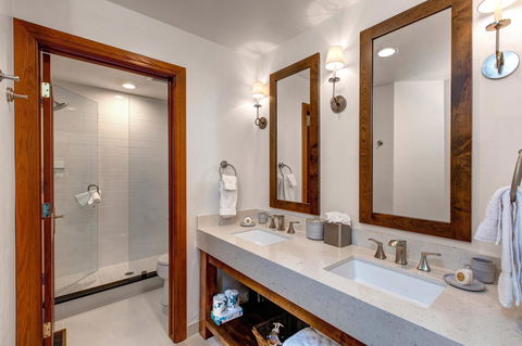 Deer Valley La Maconnerie Ski-In/Ski-Out Townhouse - LBG 4