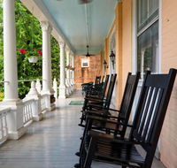 200 South Street Inn