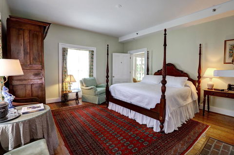 200 South Street Inn - LBG 6