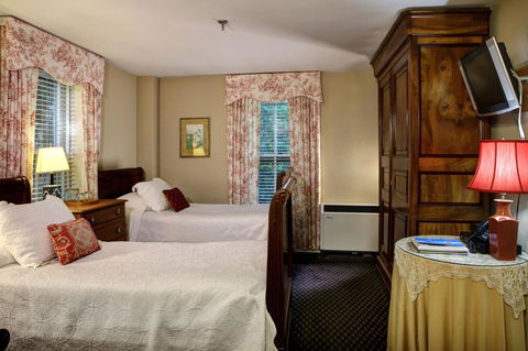200 South Street Inn - LBG 22