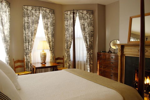 200 South Street Inn - LBG 43