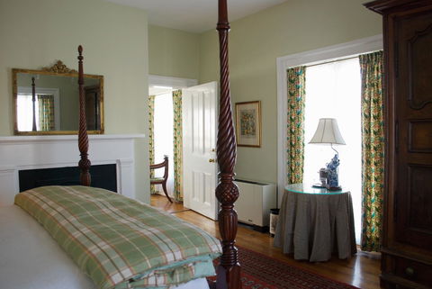 200 South Street Inn - LBG 44