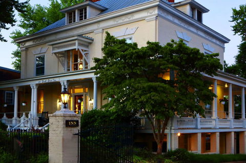 200 South Street Inn - LBG 16