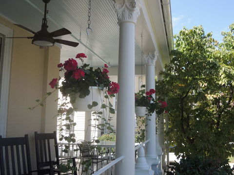 200 South Street Inn - LBG 39