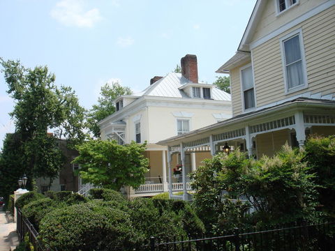 200 South Street Inn - LBG 35