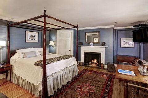 200 South Street Inn - LBG 11