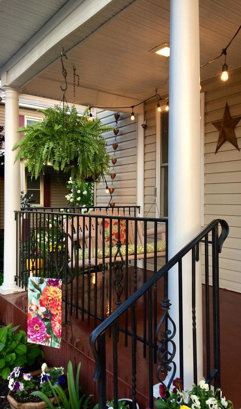 Peabody's 'Hip Little Stay' B&B - LBG 42