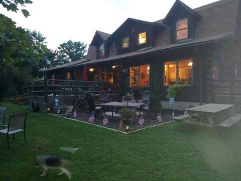 Harmony Hill Bed And Breakfast - LBG 41